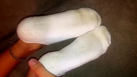 Big bare indian soles