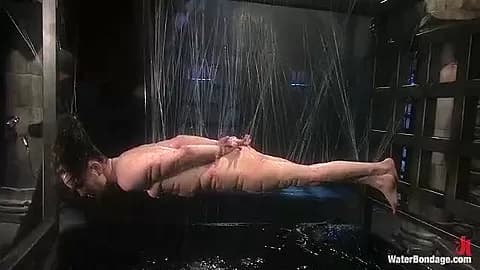 Maya Mathews In The First Ever Fishline Only Suspension - Kink
