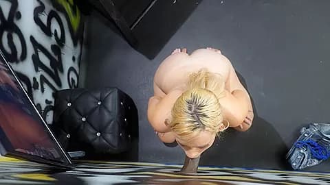 Khloe Kingsley masturbates till bbc peeks through gloryhole