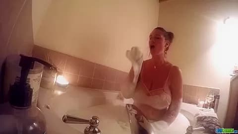 Lana Kendrick - Webcam 14