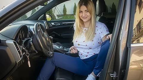 Wet And Creamy In The Driver Seat - Amateur Blonde Solo