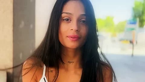 Thin Colombian Breiny Zoe Caught On The Street