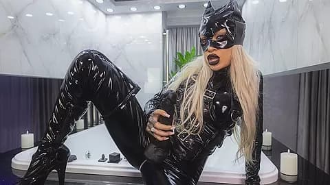 Mistress Saida - Feline Fervor