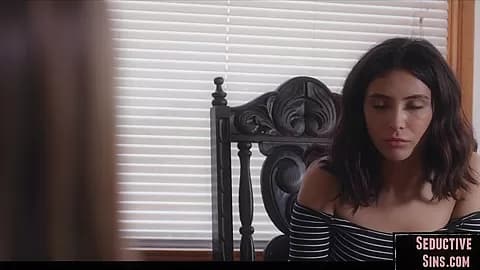 Horny petite lesbian baes pussylicking