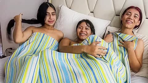 Amateur Latina Teen Sluts Go Wild On BWC American In Homemade Threesome