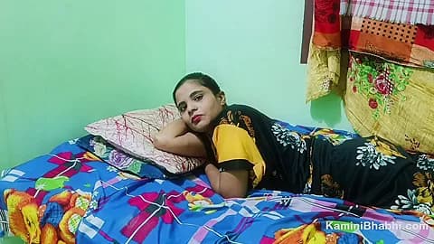 Slutty Desi Kamini Bhabhi Swallows Cumshot Inside
