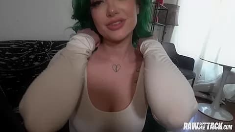 Tattooed Beauty Gia Paige Deserves Pussy Pounding